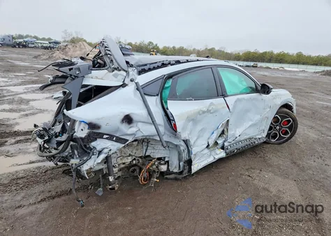 2022 Ford Mustang Mach-E Gt z USA, uszkodzony, nr VIN 3FMTK4SE1NMA14982